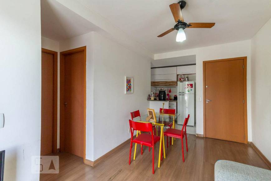 Foto 5 de Apartamento com 2 Quartos para alugar, 45m² em Cascadura, Rio de Janeiro