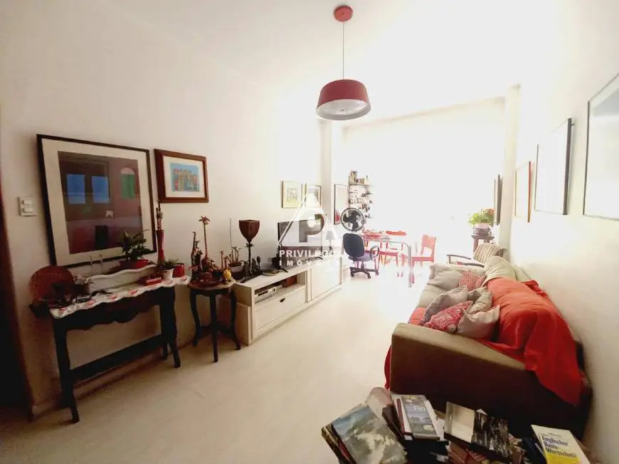 Foto 1 de Apartamento com 2 Quartos à venda, 100m² em Copacabana, Rio de Janeiro