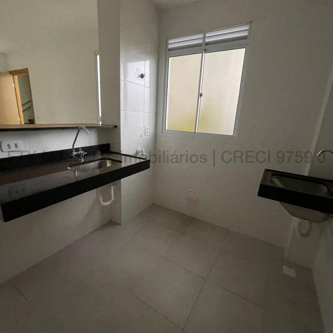 Foto 3 de Apartamento com 2 Quartos à venda, 39m² em Vila Jussara, Campo Grande