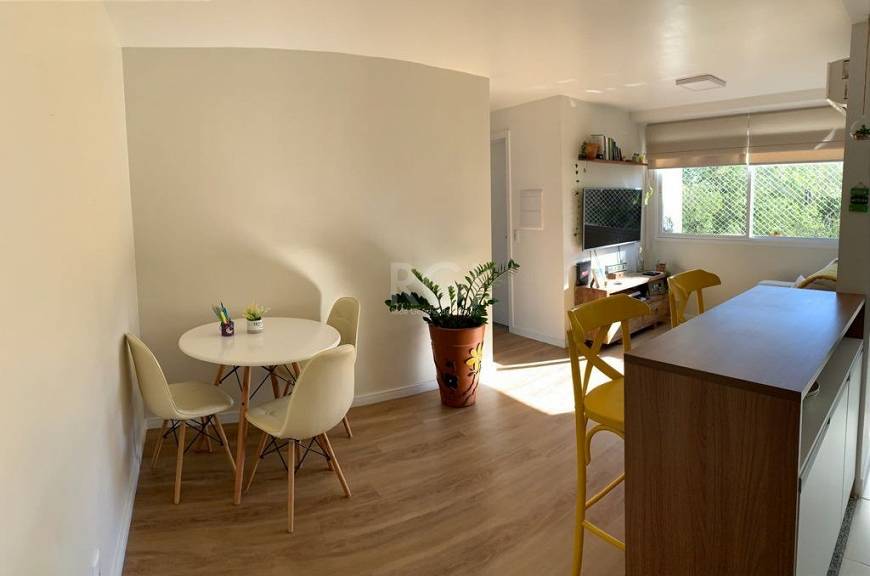 Foto 3 de Apartamento com 2 Quartos à venda, 49m² em Vila Nova, Porto Alegre