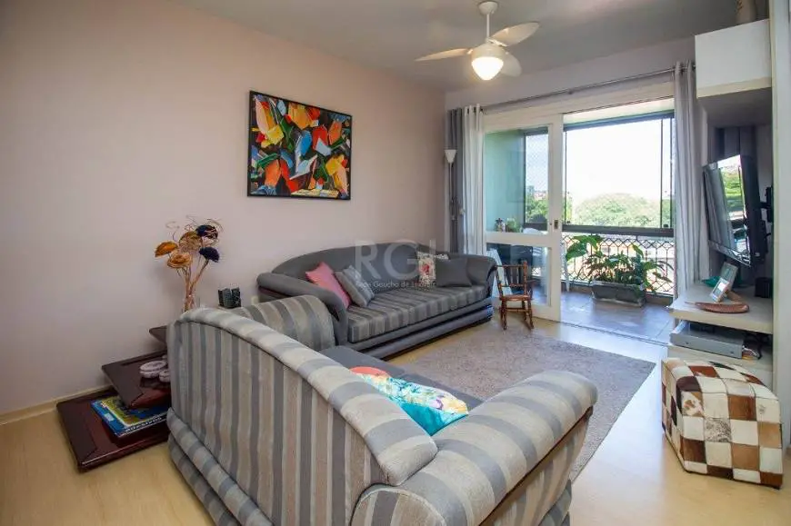 Foto 1 de Apartamento com 3 Quartos à venda, 91m² em Passo da Areia, Porto Alegre