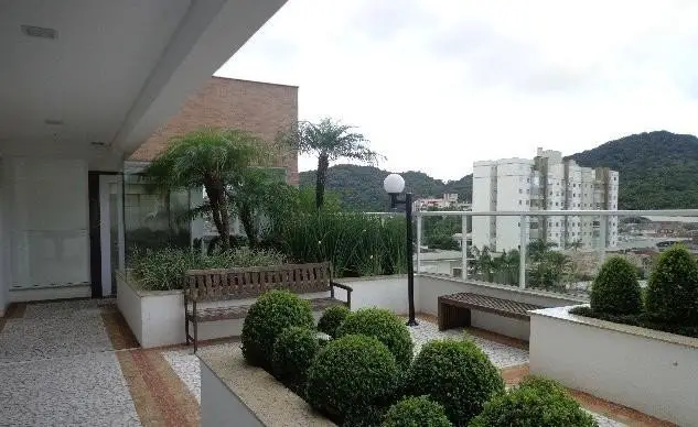 Foto 2 de Apartamento com 3 Quartos à venda, 131m² em Saguaçú, Joinville
