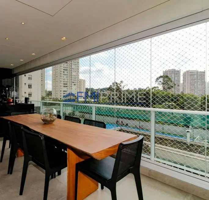 Foto 1 de Apartamento com 4 Quartos à venda, 134m² em Vila Anastácio, São Paulo