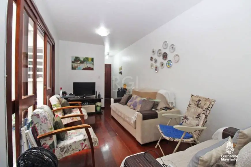 Foto 3 de Casa com 2 Quartos à venda, 75m² em Petrópolis, Porto Alegre