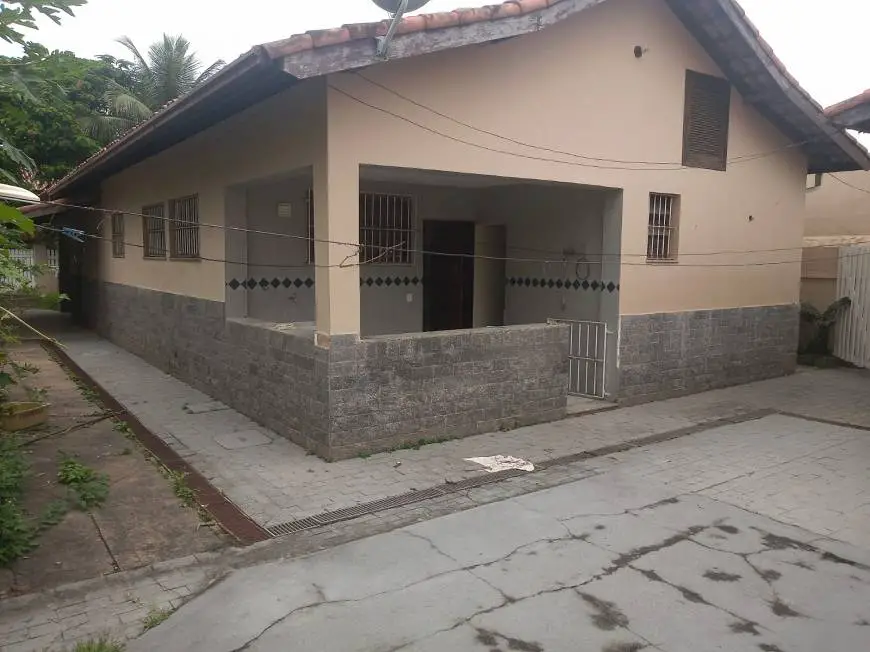 Foto 1 de Casa com 2 Quartos à venda, 165m² em Piratininga, Niterói