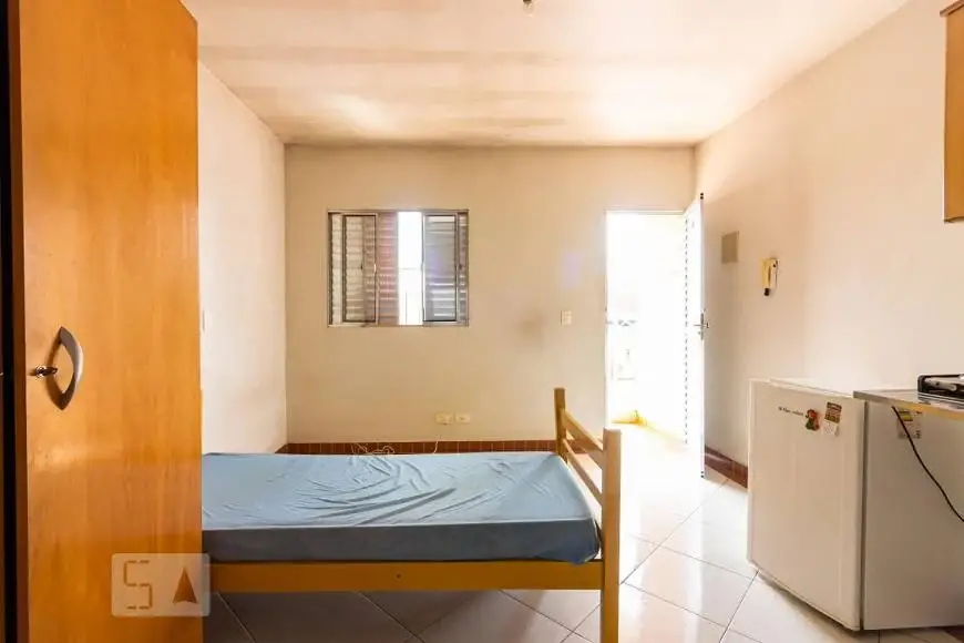 Foto 1 de Apartamento com 1 Quarto para alugar, 20m² em Jardim Ester Yolanda, São Paulo