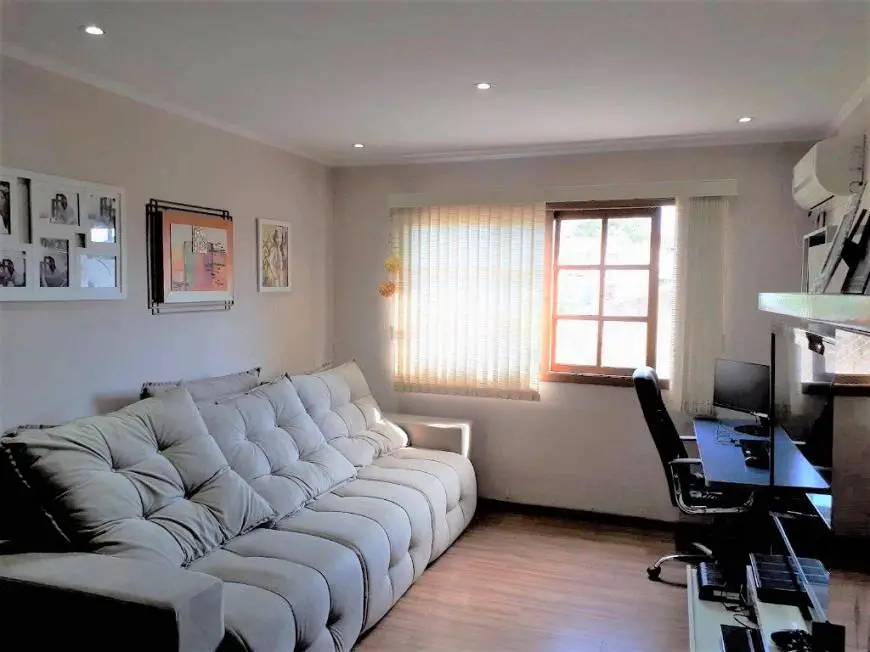 Foto 1 de Apartamento com 2 Quartos à venda, 67m² em Nonoai, Porto Alegre