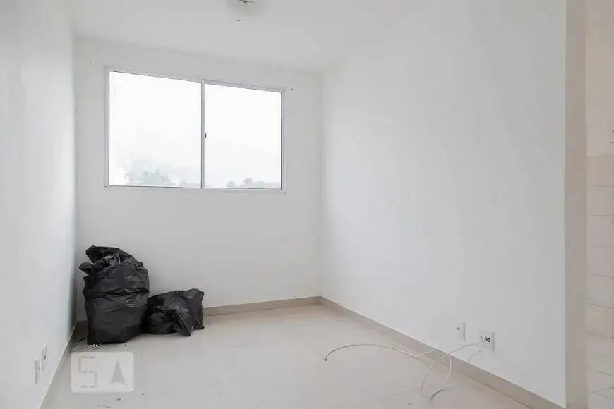 Foto 1 de Apartamento com 2 Quartos para alugar, 46m² em Vargem Pequena, Rio de Janeiro