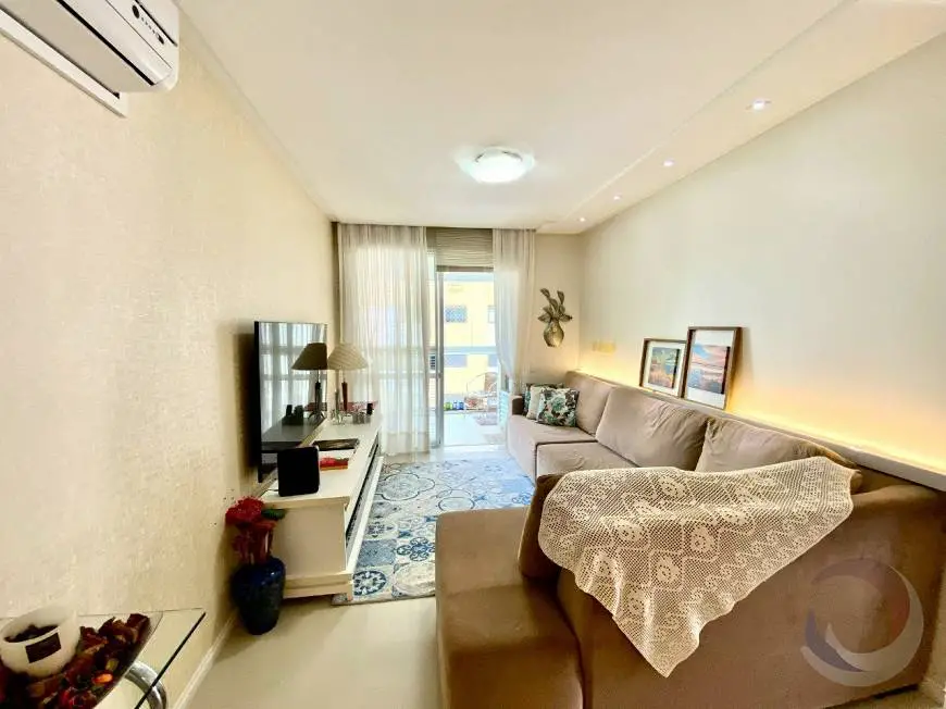 Foto 2 de Apartamento com 3 Quartos à venda, 92m² em Itacorubi, Florianópolis