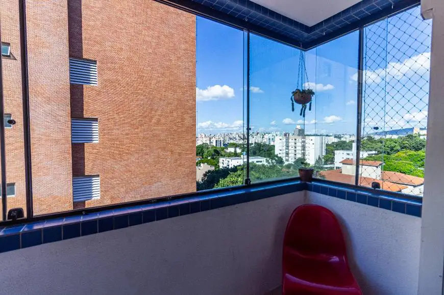 Foto 3 de Apartamento com 3 Quartos à venda, 86m² em Santo Antônio, Porto Alegre