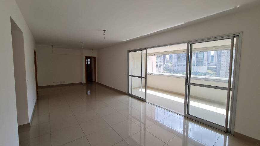 Foto 2 de Apartamento com 3 Quartos à venda, 125m² em Vila da Serra, Nova Lima