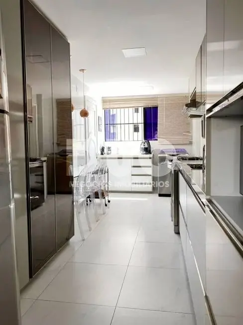 Foto 4 de Apartamento com 4 Quartos à venda, 143m² em Cocó, Fortaleza
