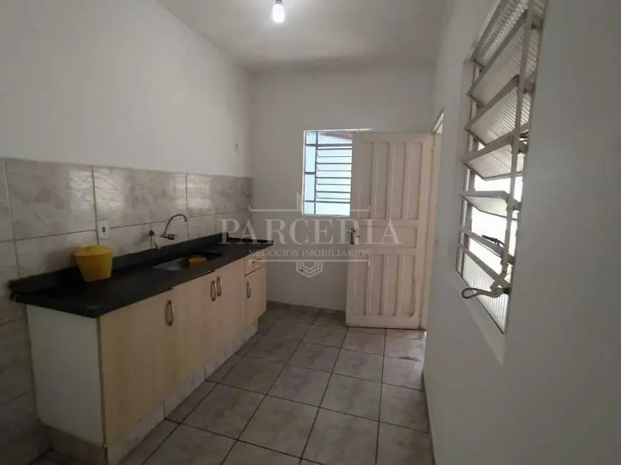 Foto 1 de Casa com 1 Quarto para alugar, 45m² em Casa Nova, Araçatuba