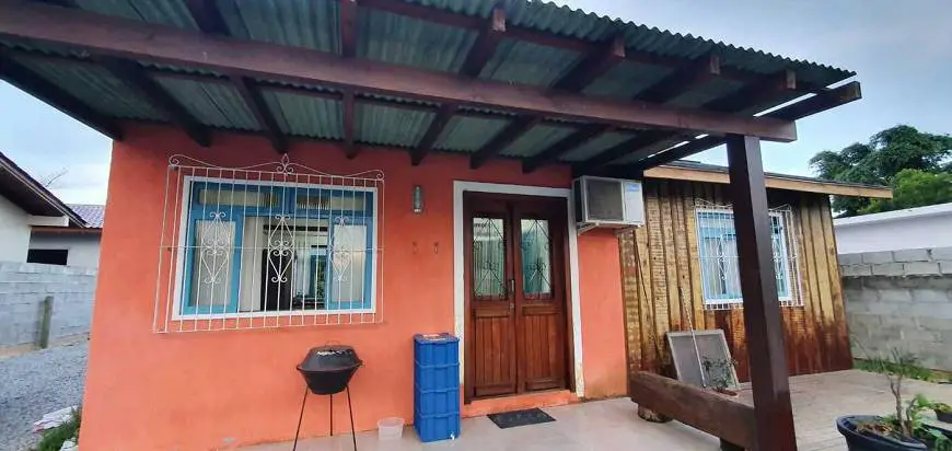 Foto 1 de Casa com 2 Quartos à venda, 362m² em Ressacada, Garopaba