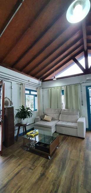 Foto 4 de Casa com 2 Quartos à venda, 362m² em Ressacada, Garopaba