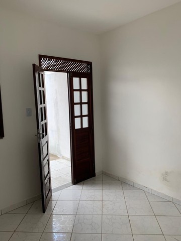 Foto 2 de Casa com 2 Quartos à venda, 148m² em Tomba, Feira de Santana