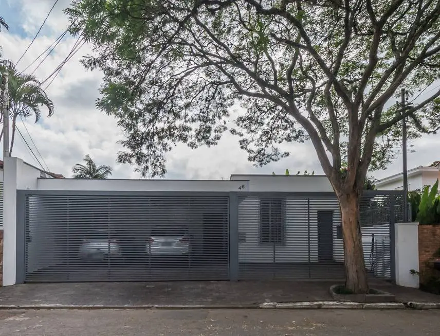 Foto 1 de Casa com 3 Quartos à venda, 250m² em Granja Julieta, São Paulo