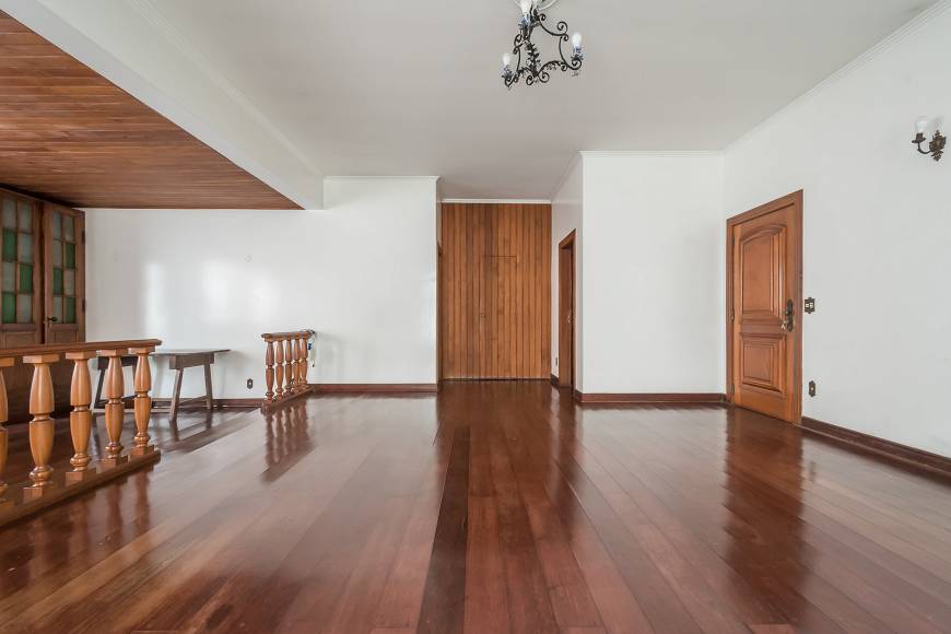Foto 3 de Casa com 3 Quartos à venda, 250m² em Granja Julieta, São Paulo
