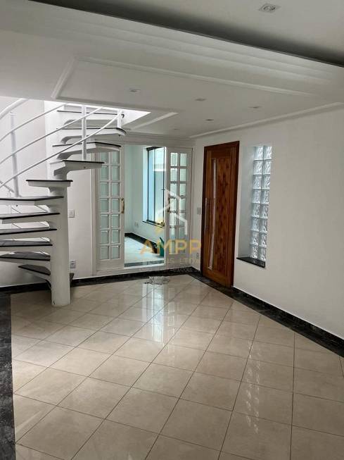 Foto 1 de Casa com 3 Quartos para alugar, 145m² em Tatuapé, São Paulo