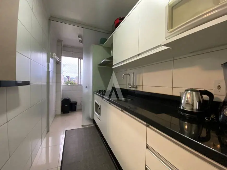 Foto 3 de Apartamento com 1 Quarto à venda, 63m² em Bucarein, Joinville
