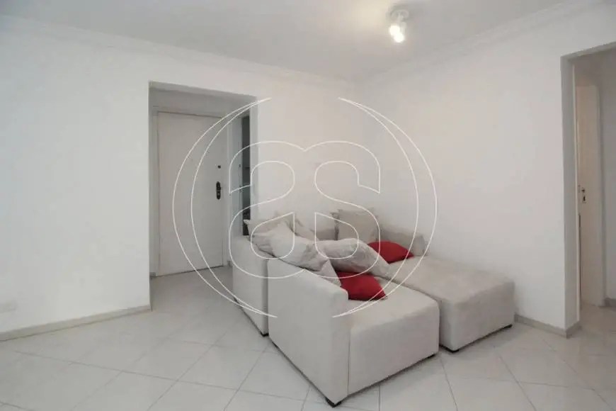 Foto 2 de Apartamento com 2 Quartos para alugar, 78m² em Moema, São Paulo