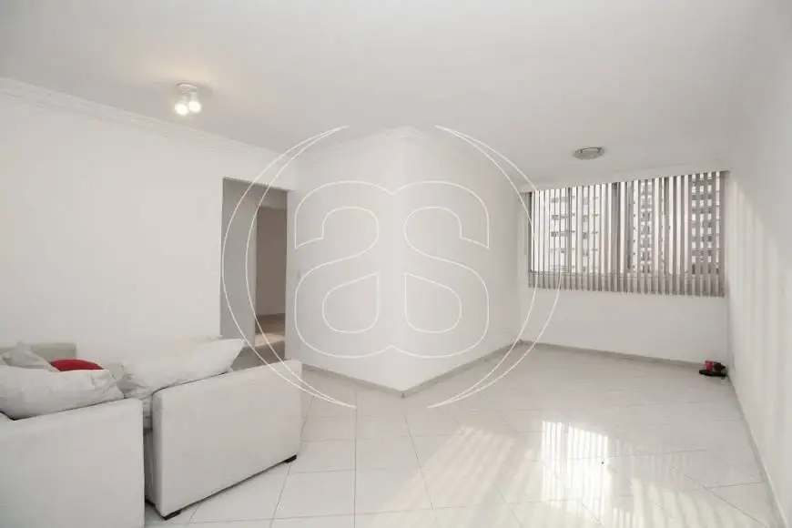 Foto 3 de Apartamento com 2 Quartos para alugar, 78m² em Moema, São Paulo