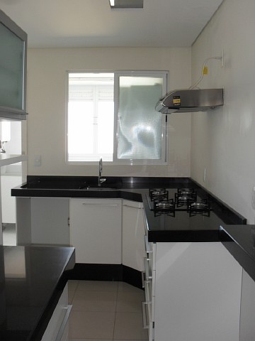 Foto 3 de Apartamento com 2 Quartos para alugar, 98m² em Santo Antônio, Joinville