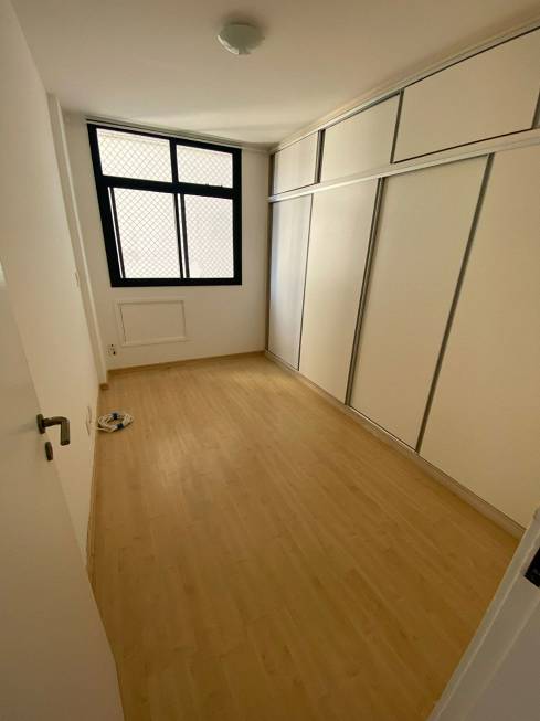 Foto 1 de Apartamento com 3 Quartos à venda, 120m² em Boa Viagem, Niterói