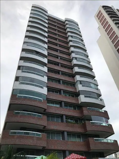 Foto 1 de Apartamento com 3 Quartos à venda, 191m² em Meireles, Fortaleza