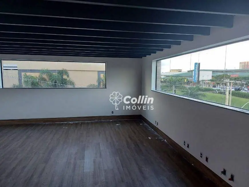 Foto 2 de Apartamento com 3 Quartos para alugar, 54m² em Santa Maria, Uberaba