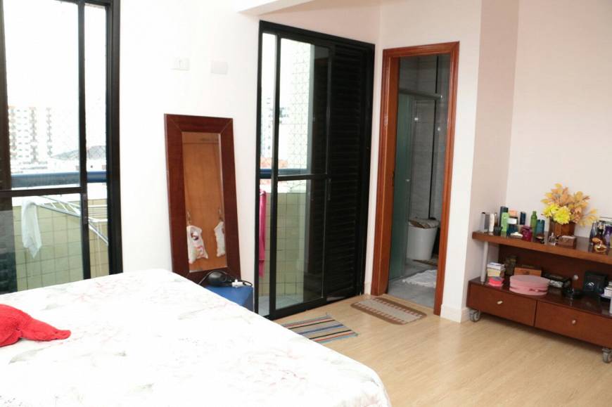 Foto 4 de Apartamento com 3 Quartos à venda, 150m² em Vila Guilhermina, Praia Grande