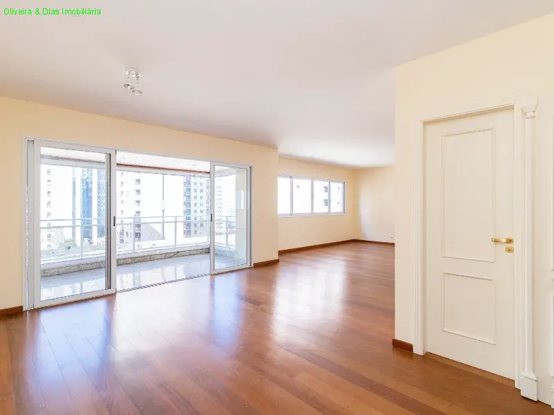 Foto 1 de Apartamento com 4 Quartos para alugar, 215m² em Itaim Bibi, São Paulo