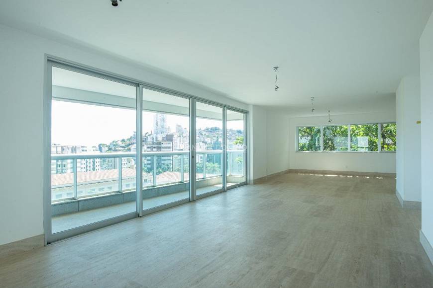Foto 3 de Apartamento com 4 Quartos à venda, 249m² em Serra, Belo Horizonte