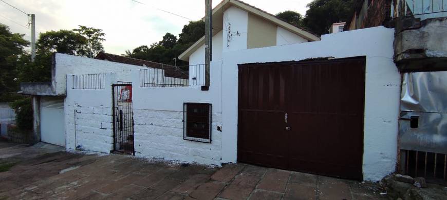 Foto 1 de Casa com 2 Quartos à venda, 100m² em Jardim Itú Sabará, Porto Alegre