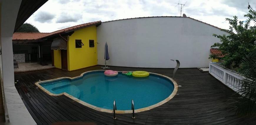 Foto 3 de Casa com 4 Quartos à venda, 500m² em Vila Passos, Lorena