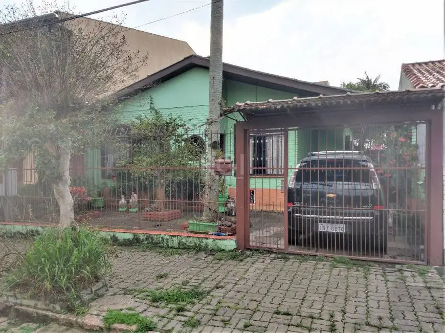 Foto 2 de Casa com 5 Quartos à venda, 200m² em Ipanema, Porto Alegre