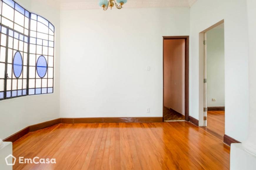 Foto 1 de Casa com 6 Quartos à venda, 479m² em Cambuci, São Paulo