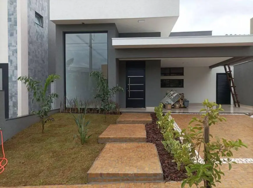 Foto 1 de Casa de Condomínio com 3 Quartos à venda, 150m² em Jardim Cybelli, Ribeirão Preto