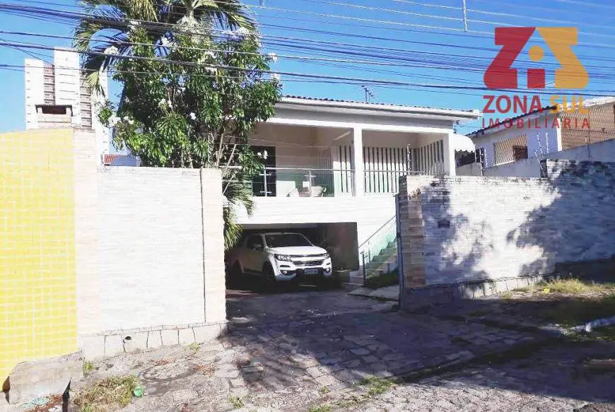 Foto 1 de Casa de Condomínio com 4 Quartos à venda, 220m² em Jardim 13 de Maio, João Pessoa