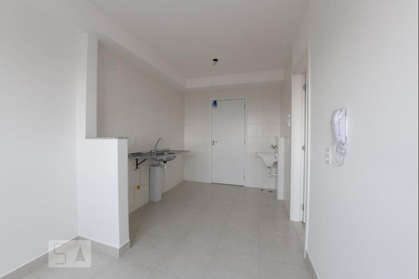 Foto 1 de Apartamento com 1 Quarto para alugar, 28m² em Sapopemba, São Paulo