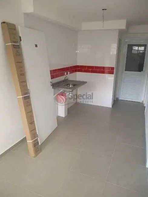 Foto 1 de Apartamento com 2 Quartos para venda ou aluguel, 33m² em Guaiaúna, São Paulo
