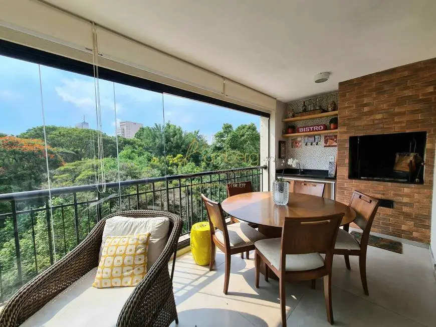 Foto 1 de Apartamento com 4 Quartos à venda, 214m² em Granja Julieta, São Paulo