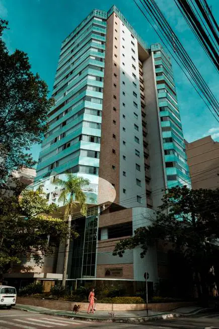 Foto 1 de Apartamento com 4 Quartos à venda, 167m² em Praia da Costa, Vila Velha