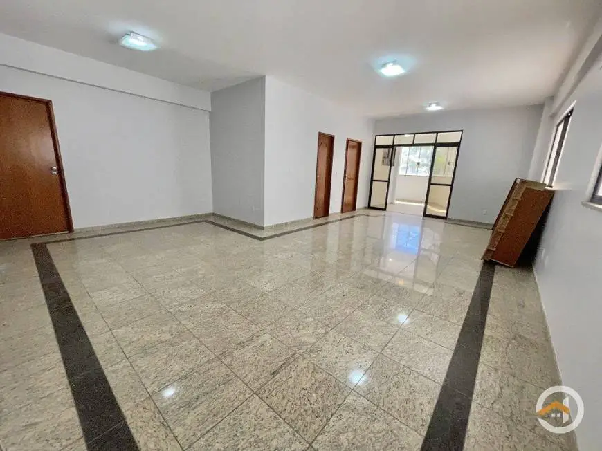 Foto 3 de Apartamento com 4 Quartos à venda, 220m² em Setor Bueno, Goiânia
