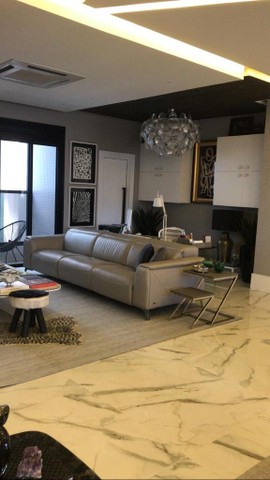 Foto 5 de Apartamento com 4 Quartos à venda, 264m² em Zona 01, Maringá