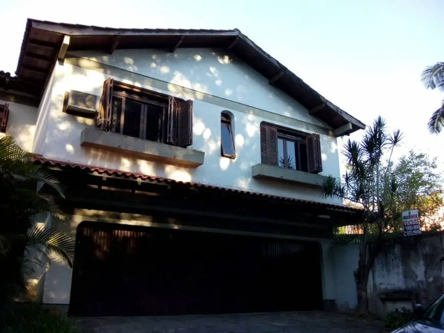 Foto 1 de Casa com 3 Quartos à venda, 700m² em Vila Ipiranga, Porto Alegre