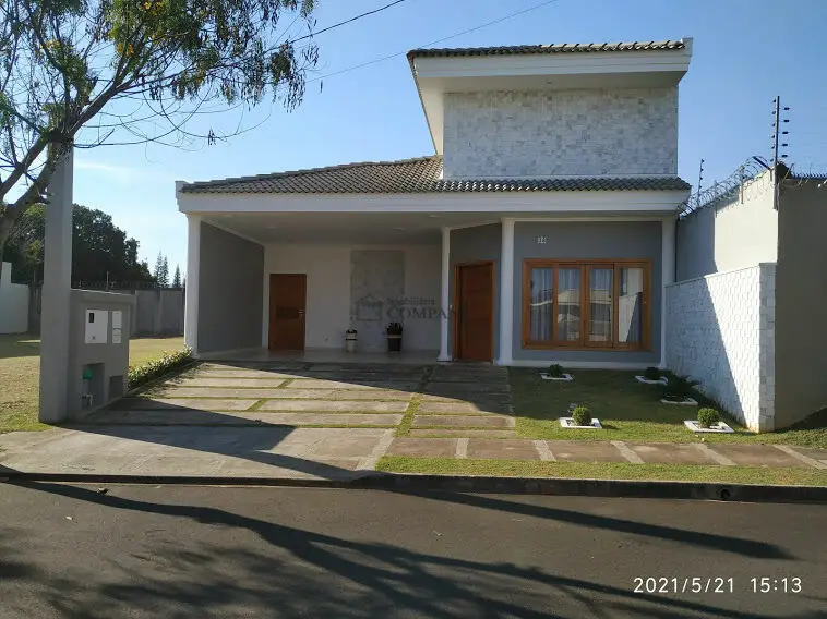 Foto 1 de Casa de Condomínio com 3 Quartos à venda, 205m² em Centro, Aracoiaba da Serra
