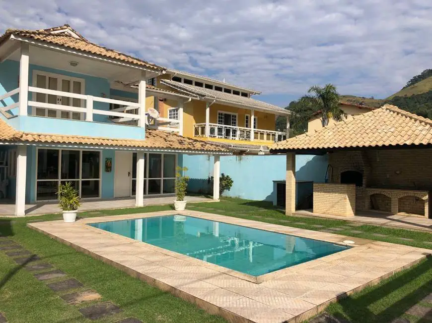 Foto 1 de Casa de Condomínio com 4 Quartos para alugar, 350m² em Garatucaia, Angra dos Reis