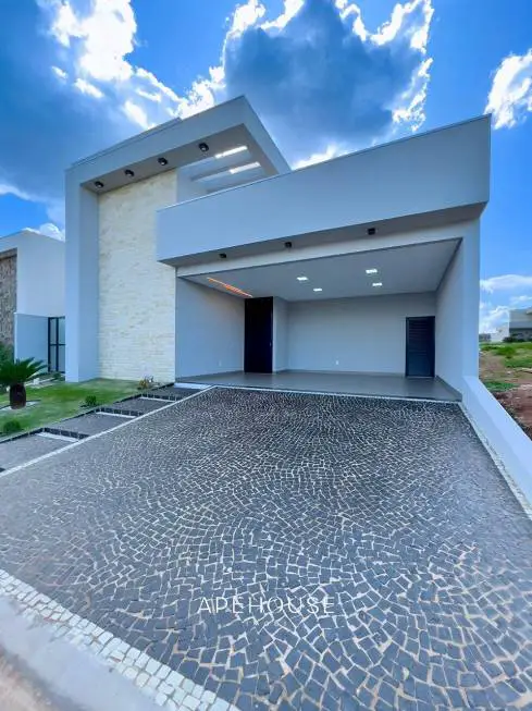 Foto 1 de Casa de Condomínio com 4 Quartos à venda, 262m² em Residencial Gameleira, Rio Verde