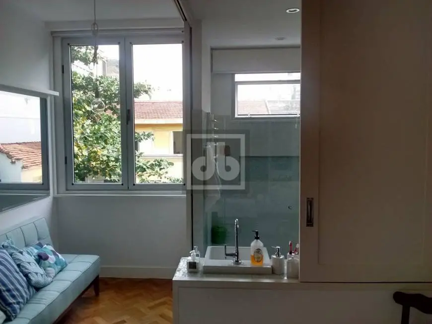 Foto 1 de Apartamento com 1 Quarto à venda, 28m² em Leblon, Rio de Janeiro
